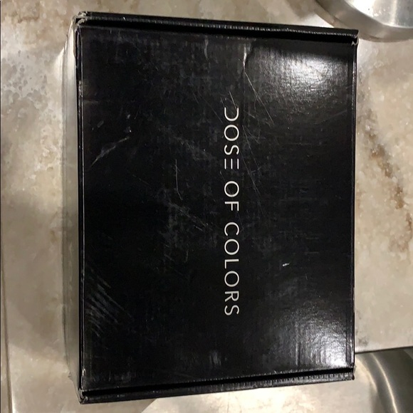 Dose of colors foundation - Picture 2 of 3